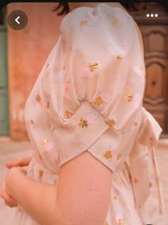 Sifon_Blouse_Design,_Chanderi_Blouse_Designs_Latest,_Button_Blouse_Design,_Blouse_Arm_Designs,_Half_Sleeves_Design_For_Kurtis_Style,_Cotton_Blouse_Sle(Unknown)