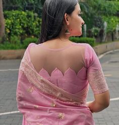 Temple_Blouse_Designs_Back,_Silk_Saree_Pattern_Blouse_Design,_Dotted_Blouse_Designs,_Saree_Back_Design,_Pink_Saree_Blouse_Designs,_Trendy_Blouse_Patte(Unknown)